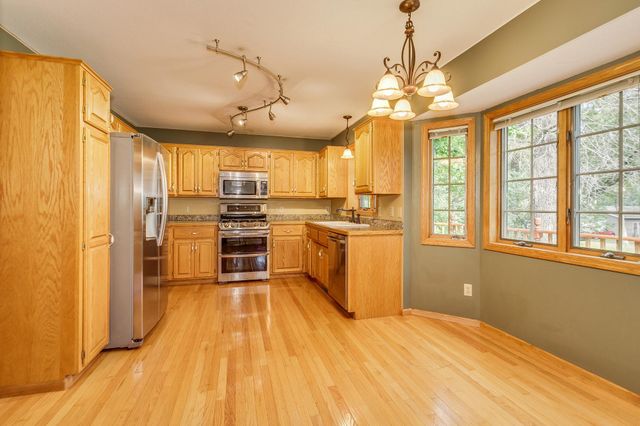 38404 Gerald Avenue, North Branch, MN 55056