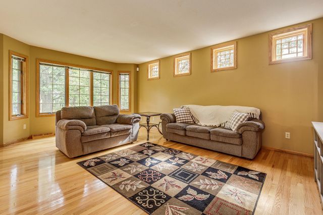 38404 Gerald Avenue, North Branch, MN 55056