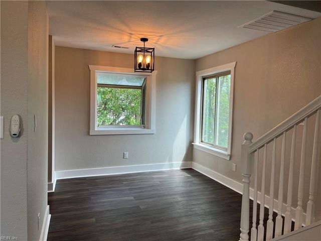 1262 W Ocean View Ave Apt 1, Norfolk, VA 23503