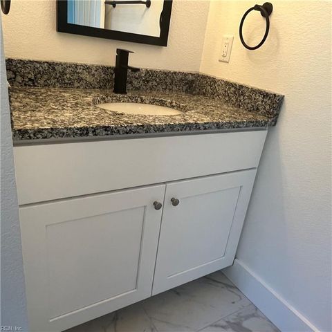 1262 W Ocean View Ave Apt 1, Norfolk, VA 23503