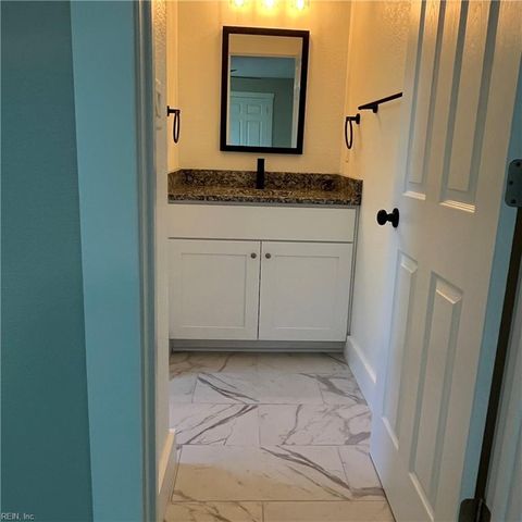 1262 W Ocean View Ave Apt 1, Norfolk, VA 23503