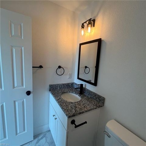 1262 W Ocean View Ave Apt 1, Norfolk, VA 23503