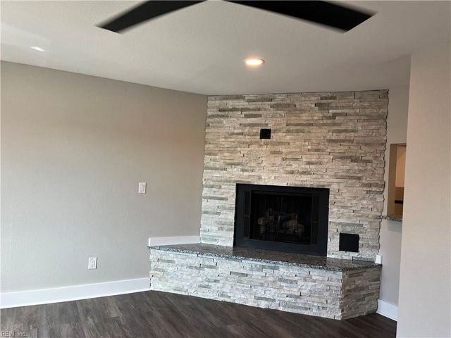 1262 W Ocean View Ave Apt 1, Norfolk, VA 23503