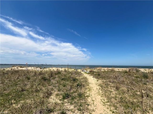 1262 W Ocean View Ave Apt 1, Norfolk, VA 23503