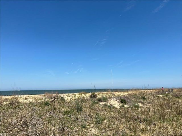 1262 W Ocean View Ave Apt 1, Norfolk, VA 23503