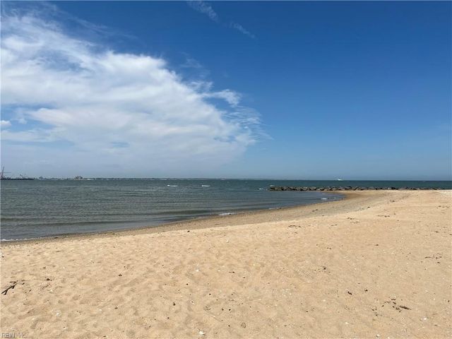 1262 W Ocean View Ave Apt 1, Norfolk, VA 23503