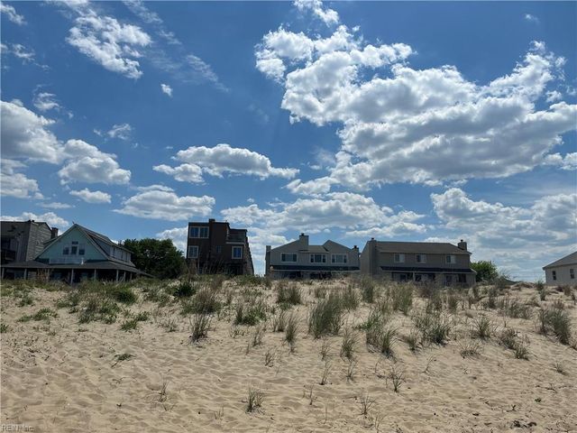 1262 W Ocean View Ave Apt 1, Norfolk, VA 23503