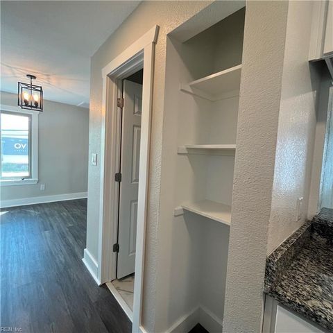 1262 W Ocean View Ave Apt 1, Norfolk, VA 23503