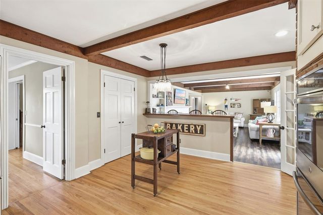 911 PINE TREE TERRACE, Deland, FL 32724