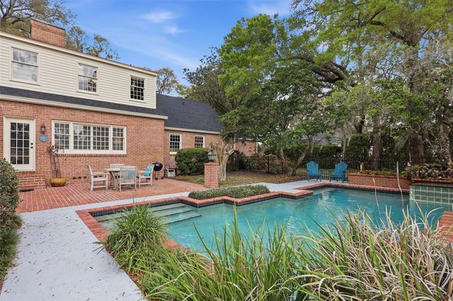 911 PINE TREE TERRACE, Deland, FL 32724