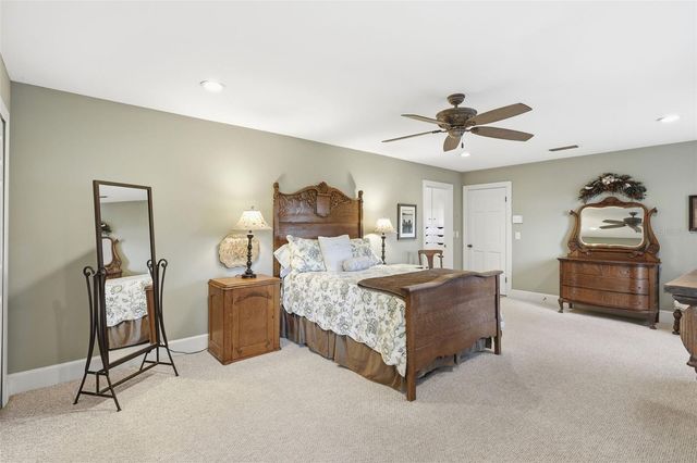 911 PINE TREE TERRACE, Deland, FL 32724