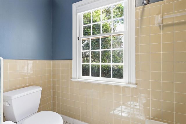 911 PINE TREE TERRACE, Deland, FL 32724