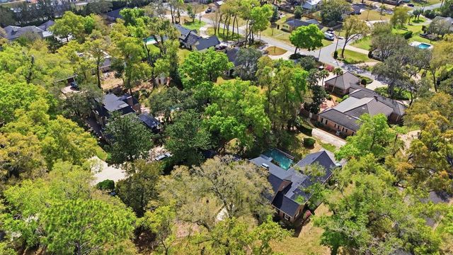 911 PINE TREE TERRACE, Deland, FL 32724