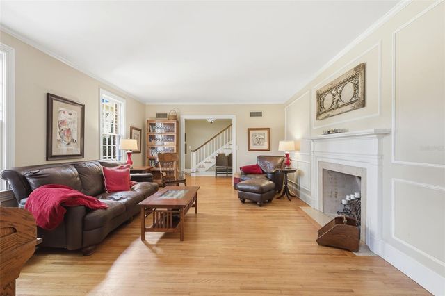 911 PINE TREE TERRACE, Deland, FL 32724