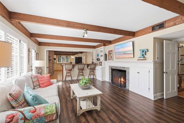 911 PINE TREE TERRACE, Deland, FL 32724