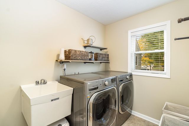 791 Lexington Parkway S, Saint Paul, MN 55116