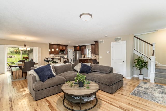 791 Lexington Parkway S, Saint Paul, MN 55116