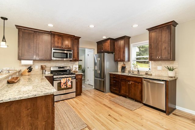 791 Lexington Parkway S, Saint Paul, MN 55116