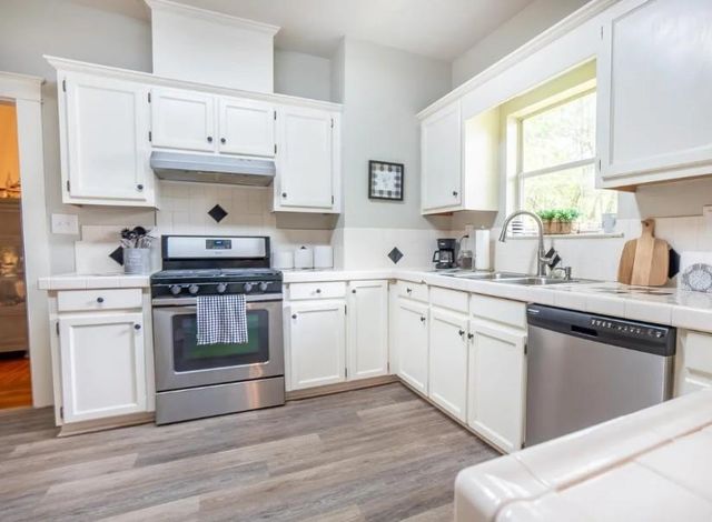 60 Bienville Avenue, Mobile, AL 36606