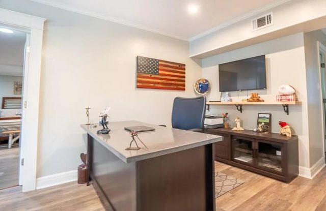 60 Bienville Avenue, Mobile, AL 36606