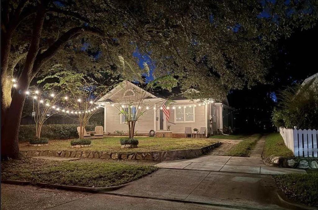 60 Bienville Avenue, Mobile, AL 36606