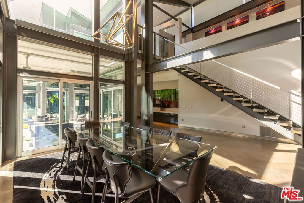 Image 24 of property listing at 8538 Eastwood Road, West Hollywood, CA 90046