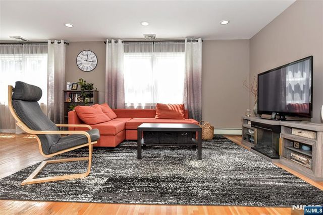 6 Kime Avenue, Wayne, NJ 07470