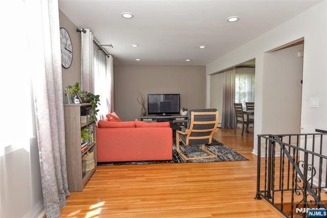 6 Kime Avenue, Wayne, NJ 07470