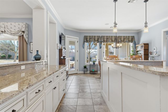 17011 Star Canyon Drive, Woodway, TX 76712