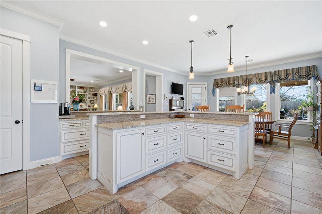 17011 Star Canyon Drive, Woodway, TX 76712