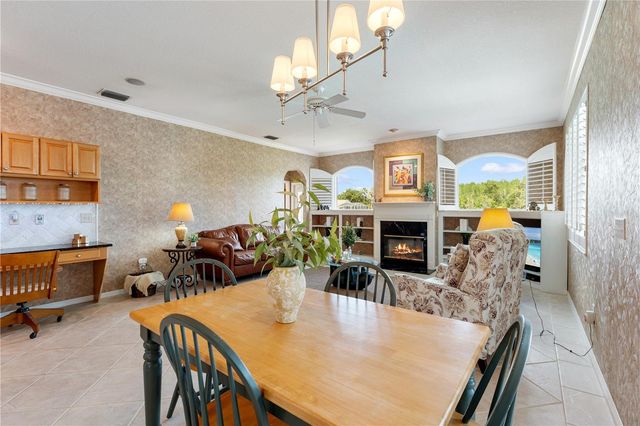 9442 HUNTERS POND DRIVE, Tampa, FL 33647