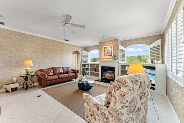 9442 HUNTERS POND DRIVE, Tampa, FL 33647