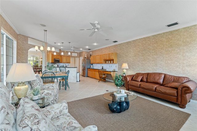 9442 HUNTERS POND DRIVE, Tampa, FL 33647