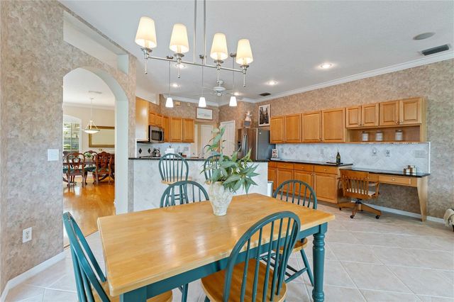 9442 HUNTERS POND DRIVE, Tampa, FL 33647