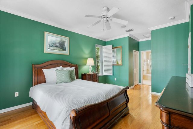 9442 HUNTERS POND DRIVE, Tampa, FL 33647