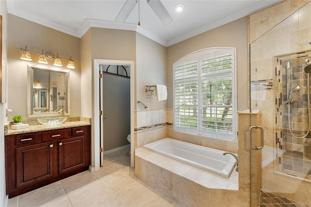 9442 HUNTERS POND DRIVE, Tampa, FL 33647