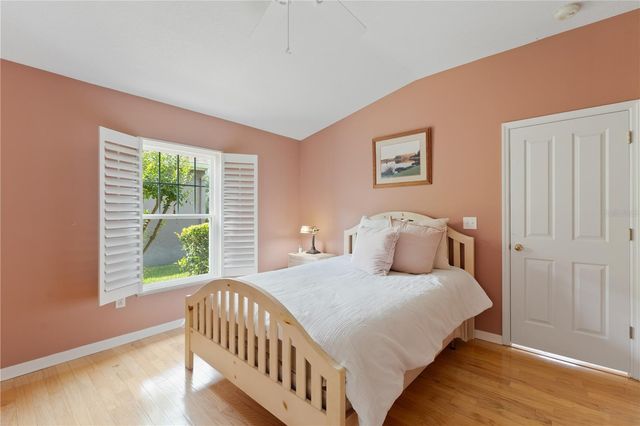 9442 HUNTERS POND DRIVE, Tampa, FL 33647