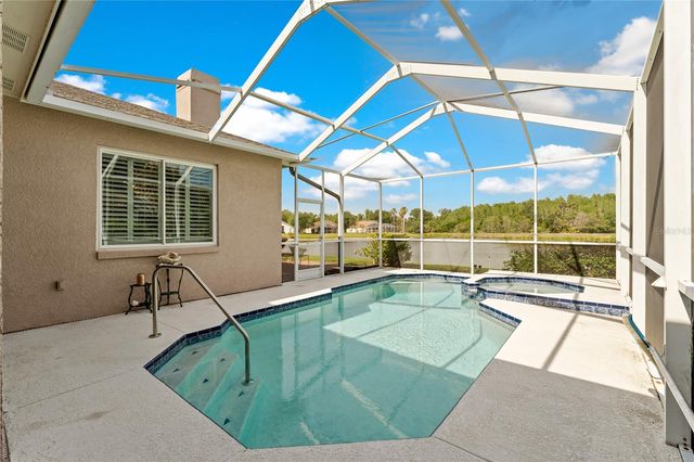 9442 HUNTERS POND DRIVE, Tampa, FL 33647