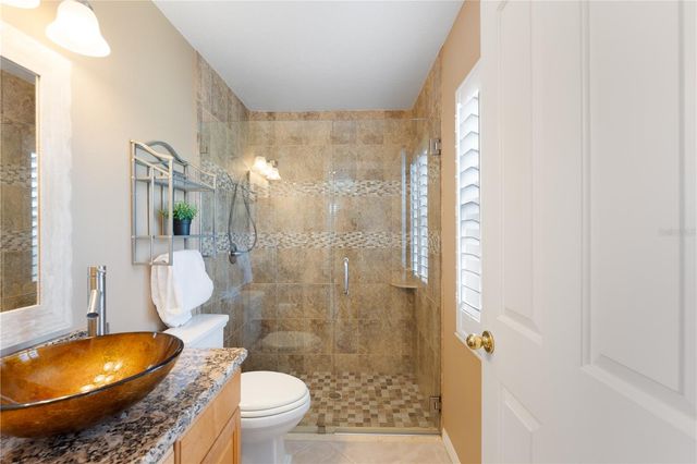 9442 HUNTERS POND DRIVE, Tampa, FL 33647