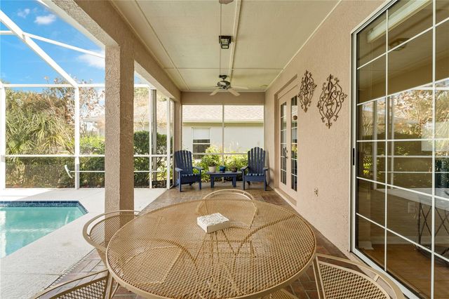 9442 HUNTERS POND DRIVE, Tampa, FL 33647