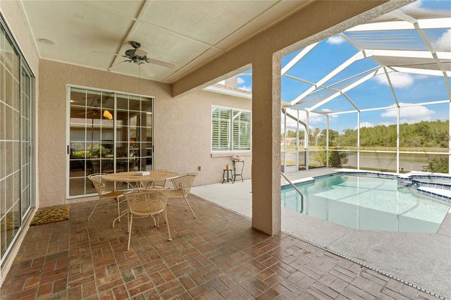 9442 HUNTERS POND DRIVE, Tampa, FL 33647