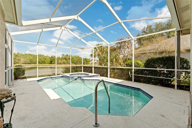 9442 HUNTERS POND DRIVE, Tampa, FL 33647