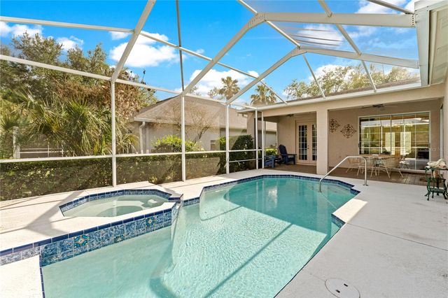 9442 HUNTERS POND DRIVE, Tampa, FL 33647