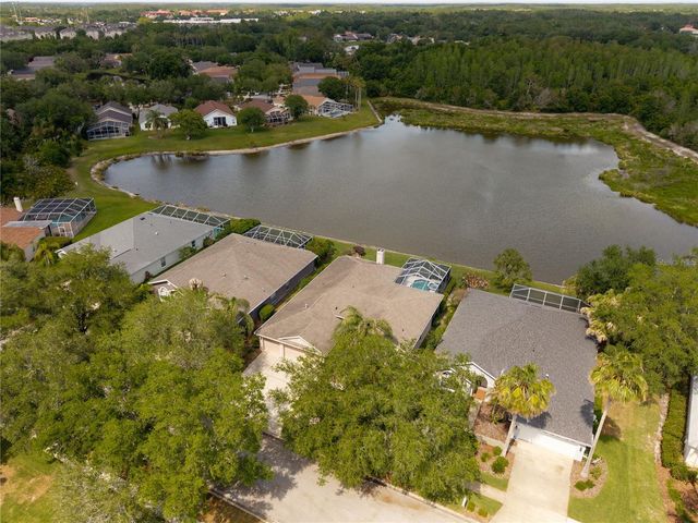 9442 HUNTERS POND DRIVE, Tampa, FL 33647