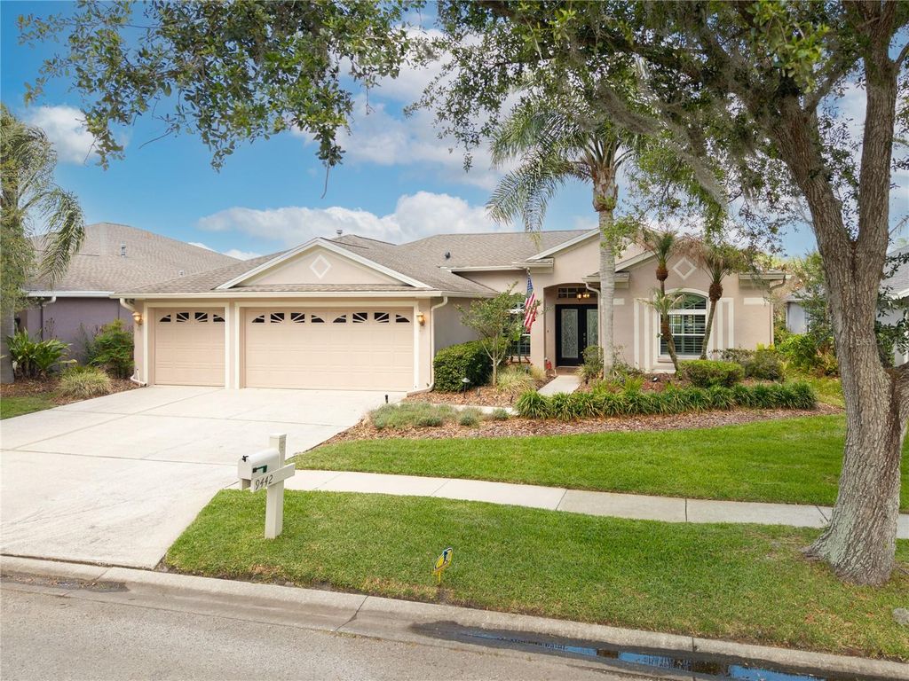 9442 HUNTERS POND DRIVE, Tampa, FL 33647