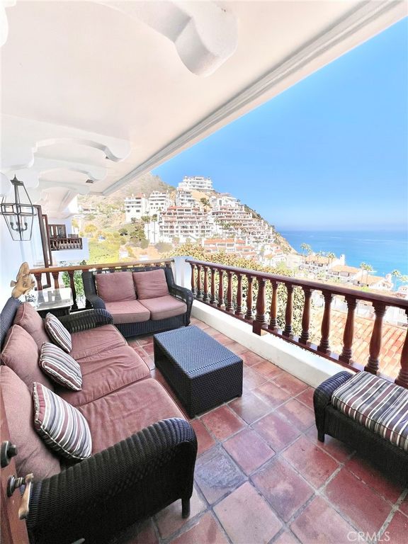 19 Camino De Flores, Avalon, CA 90704 — exterior