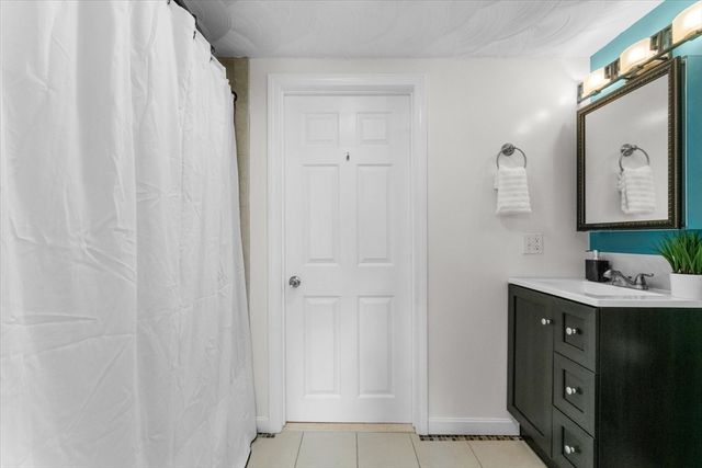 43 Elm St, Medford, MA 02155