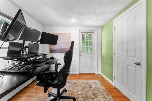 43 Elm St, Medford, MA 02155