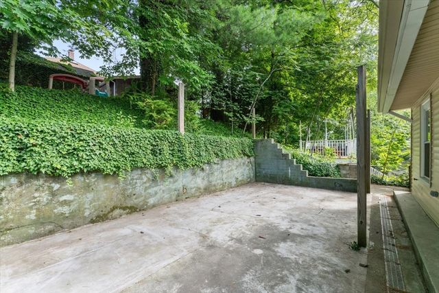 43 Elm St, Medford, MA 02155