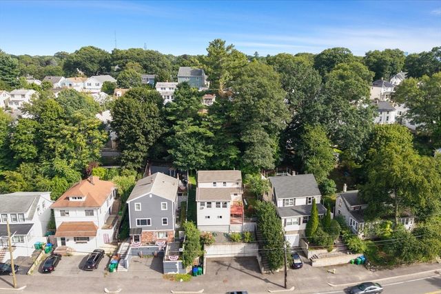 43 Elm St, Medford, MA 02155